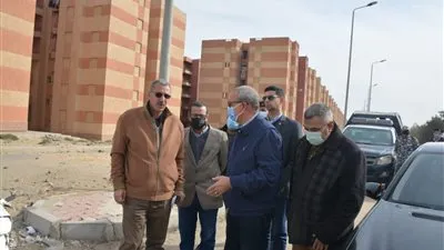 محافظ القليوبية يتفقد مشروع الإسكان الاجتماعي والمليون بيضة بالخانكة