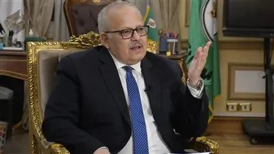 حصاد 2021.. الخشت: طب القاهرة أول كلية مصرية تحصل على الأيزو الروسية