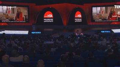 السيسي يشاهد فيلما تسجيليا عن رحلة بناء الأكاديمية الوطنية للتدريب (فيديو)