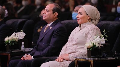  انتصار السيسي: سعدت بما شهدته من عروض مبهرة على مسرح منتدى شباب العالم 