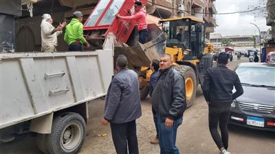 حملة مكبرة بحي العجمي لمتابعة الإجراءات الاحترازية وإزالة التعديات على حرم الطريق العام 