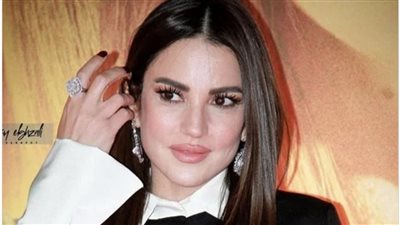 تامر مرسي يهنئ درة بعيد ميلادها