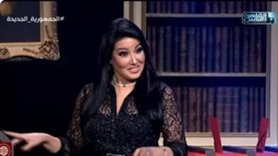 سمية الخشاب توجه رسالة غامضة.. تعرف عليها