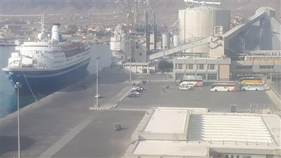 تداول 1381 طن بضائع عامة ومتنوعة و299 شاحنة بموانئ البحر الأحمر