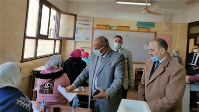 ارتياح بين أولياء الأمور في أول أيام امتحانات الصف الرابع الابتدائي