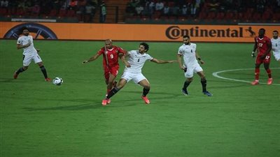 سفير مصر بالكاميرون يطمئن الجماهير بشأن تأمين الفراعنة