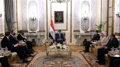 رئيس الوزراء يلتقي رئيس الدورة الـ26 لمؤتمر تغير المناخ