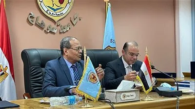 البورصة توقع بروتوكول تعاون مع جامعة سوهاج لتعريف الطلاب بأساسيات سوق المال