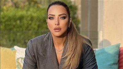 بإطلالة كلاسيكية.. ريم مصطفى تبهر جمهورها بأحدث ظهور لها 