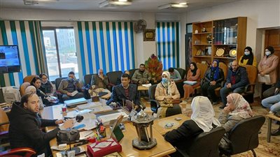 وكيل صحة الإسماعيلية يشدد على توافر المستلزمات الطبية بالمستشفيات