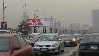 نشرة الفجر.. كثافات مرورية متوسطة بمحاور وميادين القاهرة والجيزة