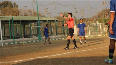 حكم صاعد يلفت الأنظار في ودية المقاولون والمنصورة وينال إشادة طارق سليمان 