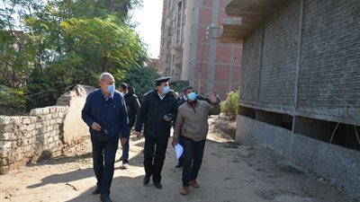 محافظ القليوبية يقود حملة لإزالة المباني المخالفة ببنها