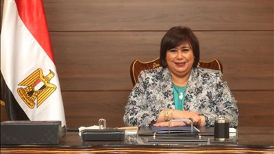  وزيرة الثقافة تعلن بدء حجز تذاكر دخول معرض القاهرة الدولى للكتاب إلكترونيًا وطرق الدفع