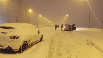 عواصف ثلجية غير مسبوقة تشل غازي عنتاب بتركيا