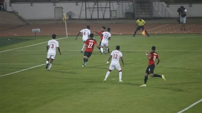 شاهد.. مصر تسجل الهدف الأول في شباك السودان (فيديو)