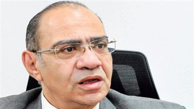 حسام حسني عن كورونا: كلمة 