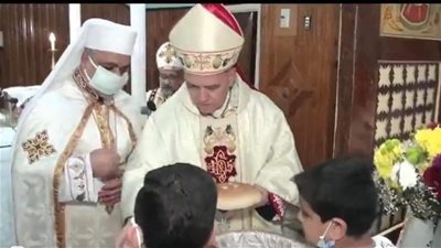 الأنبا عمانوئيل يستقبل السفير البابوي بمصر 