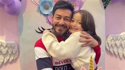 أحمد زاهر يحتفل بعيد ميلاد ابنته 