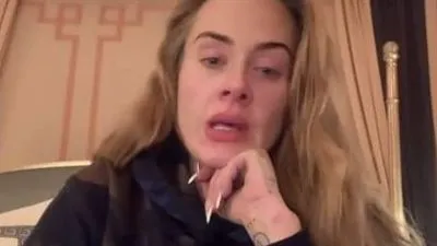 بكاء المغنية أديل بعد الإعلان عن أمر هام لجمهورها