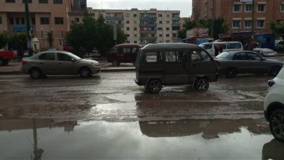 رياح شديدة وأمطار غزيرة في الإسكندرية (فيديو وصور)