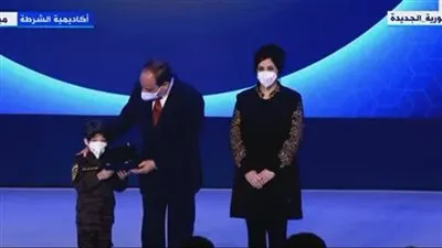 السيسي يكرم شهداء الوطن من رجال الشرطة في عيدهم الـ 70