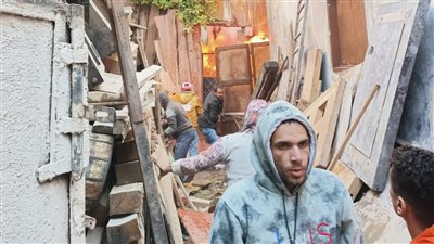 حريق بمخزن أخشاب بالخليفة.. ومحافظة القاهرة تكشف التفاصيل