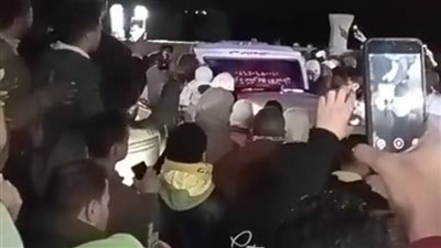 تشييع جثامين زوجين ونجلهما بعد وفاتهم إثر تسرب غاز داخل منزلهم بالبحيرة (فيديو وصور)