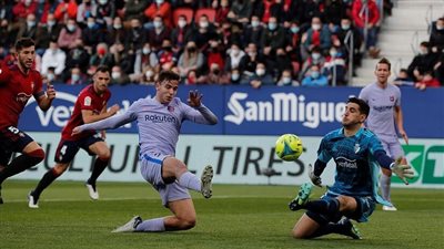 عاجل.. برشلونة يحسم موقفه من تجديد عقد 