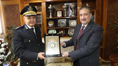 احتفالا بالذكرى الـ 70.. المحافظ يقدم التهنئة لمدير أمن المنوفية والقيادات الأمنية