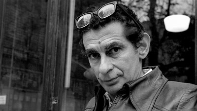 في ذكرى ميلاده.. ما أسباب ظهور يوسف شاهين بمعظم أفلامه؟