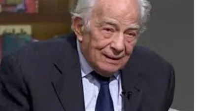 تأجيل دعوى ابنة رشوان توفيق ضد والدها ببطلان عقد بيع فيلا أكتوبر 