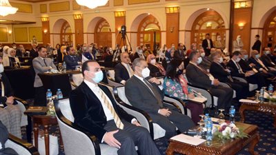 انطلاق الملتقى الحواري الثاني حول مستقبل صناعة الدواء في مصر