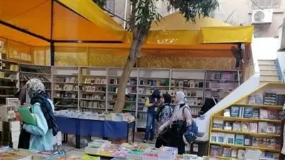 بيع الكتب المزورة والمسيئة للدولة «على عينك يا تاجر»