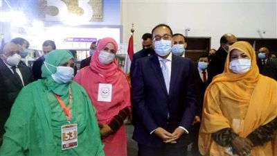 وفد من سيدات 