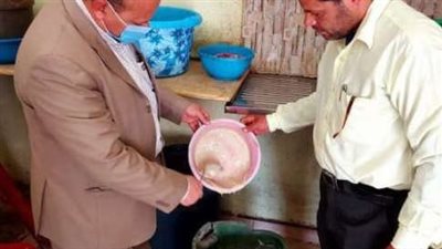 غلق وتشميع 30 منشأة غذائية مخالفة وإعدام طنين و377 كيلو أغذية فاسدة بالشرقية