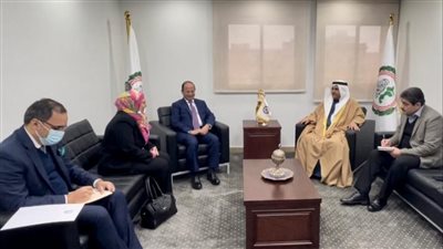 رئيس البرلمان العربي يدعو إلى تقوية أواصر التعاون العربي الباكستاني