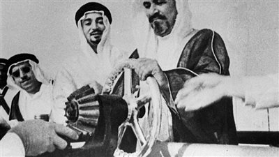 في ذكرى رحيله.. كيف أصبح اكتشاف النفط من أهم إنجازات الشيخ أحمد الجابر الصباح؟