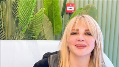 بإطلالة مبهجة.. ندى بسيوني تخطف أنظار جمهورها