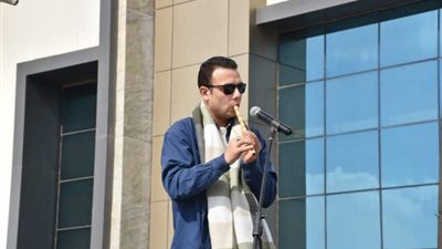 السيرك القومي يفاجئ زوار معرض الكتاب 53 