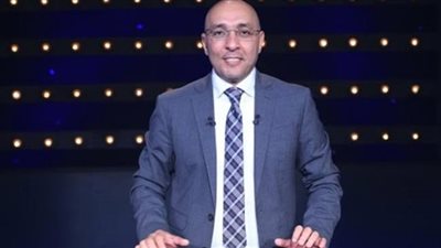 عصام يوسف: والدي رفض وزارة التعليم أمام السادات.. وأرثه نصف مليون كتاب