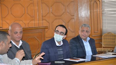 توحيد المستندات والرسوم الخاصة بالخدمات المقدمة للمواطن من المراكز التكنولوجية بالاسماعيلية