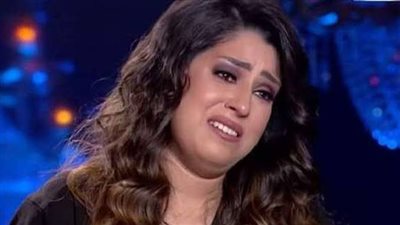 ٣٣ مليون جنيه.. تعرف على تفاصيل ازمه ايتن عامر 