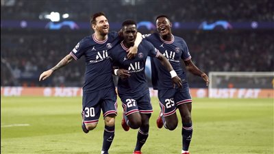 باريس سان جيرمان يتلقى نبأ سار بشأن عودة نجم الفريق