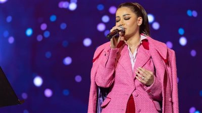 رحمة رياض تحدث حالة جماهيرية وسط الحاضرين وتبدع إحساسا في تقديم أغانيها