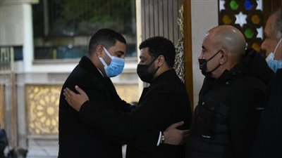 الدكتور مصطفى ثابت يساند الفنان محمد جمعة في وفاة والدته 