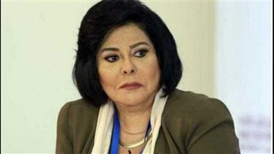 بكلمات مليئه بالحزن.. إسعاد يونس تنعي أنيسة حسونه