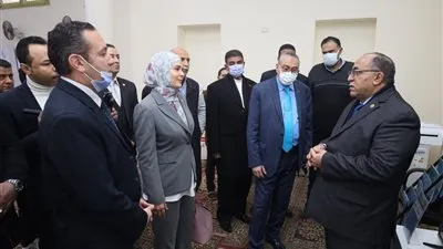 بالتعاون مع 