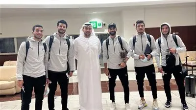 وصول لاعبي الأهلي الدوليين إلى الإمارات