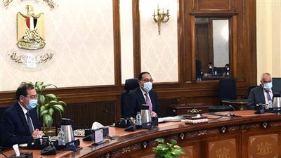 مدبولي يبحث جهود توفير احتياجات المشروعات التنموية والخدمية 